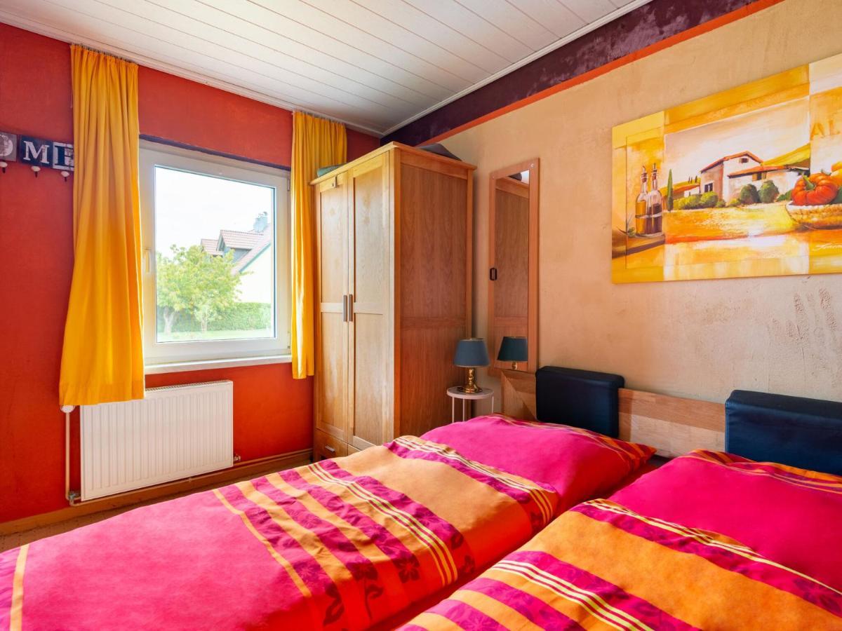 Idyllic Bungalow In Pepelow With Garden Extérieur photo